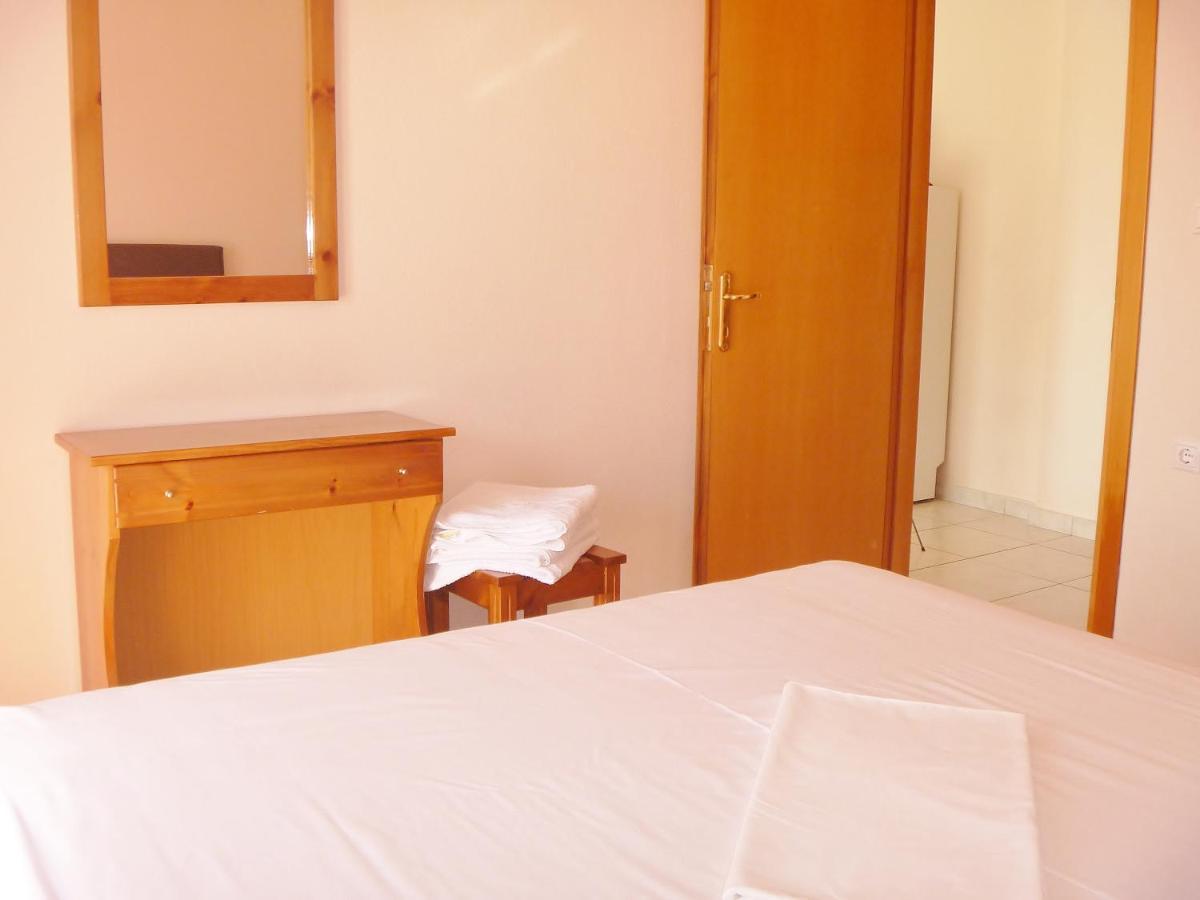 Dionysos Apartment Asproválta Bilik gambar